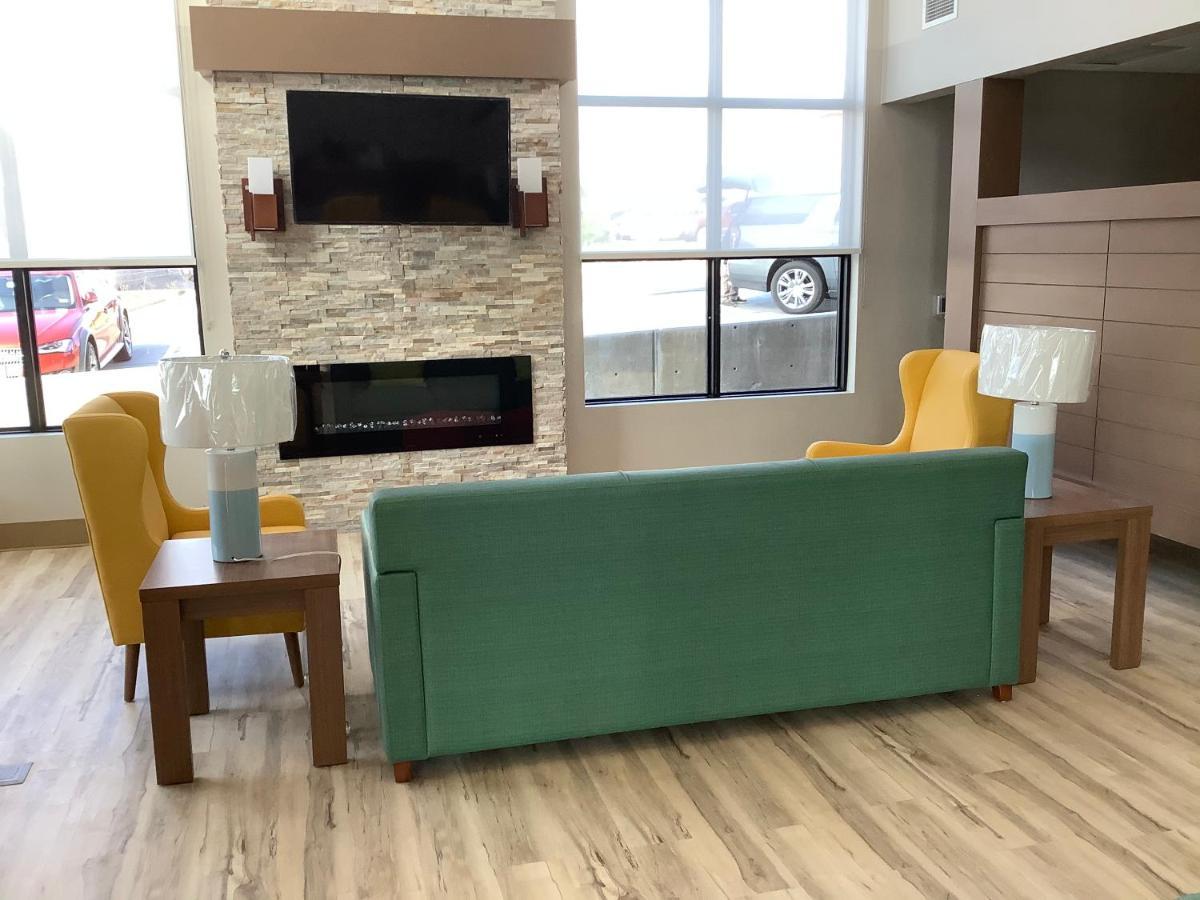 Comfort Suites Colorado Springs East - Medical Center Area Exterior foto
