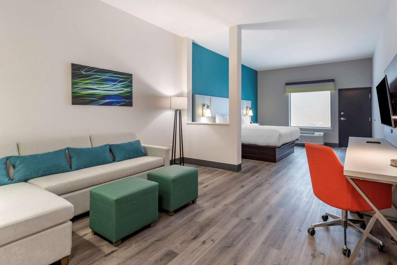 Comfort Suites Colorado Springs East - Medical Center Area Exterior foto